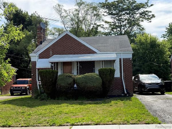 18286 Oakfield Street, Detroit, MI 48235