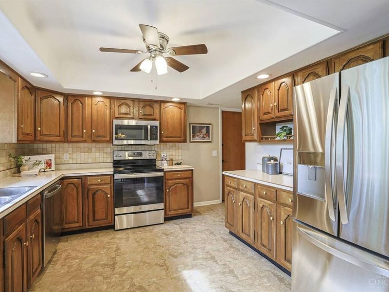 839 Wards Corner Road, Miami Twp, OH 45140 Photo 14
