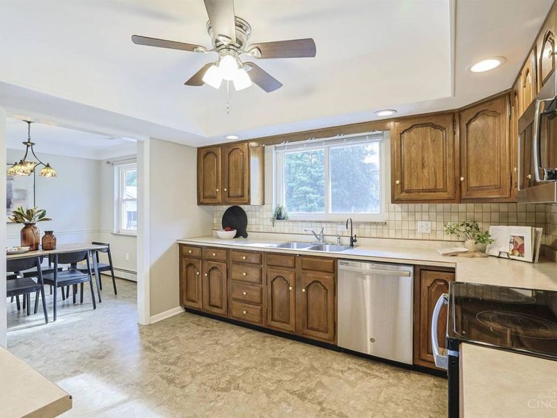 839 Wards Corner Road, Miami Twp, OH 45140 Photo 15