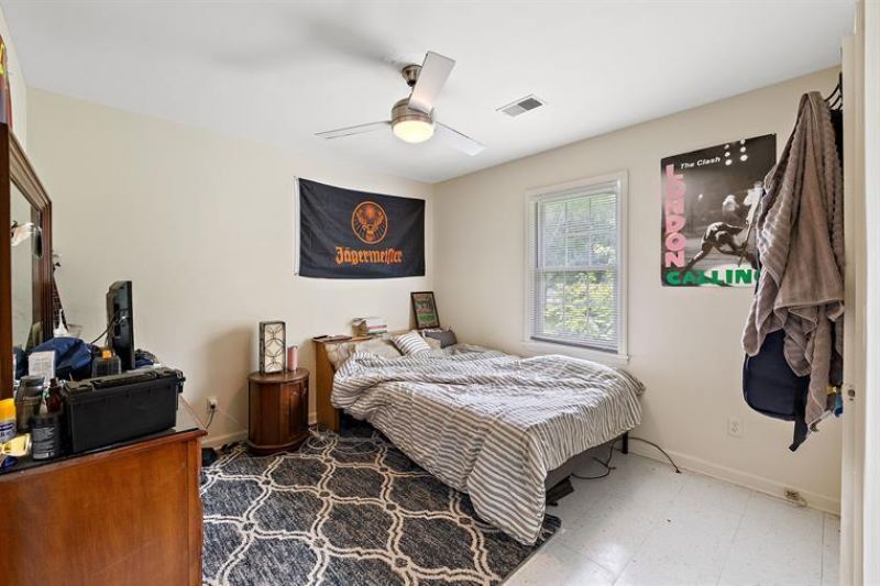 1855 Doscher Avenue Photo 6