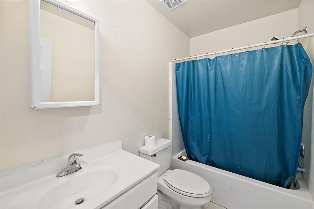 1855 Doscher Avenue Photo 8
