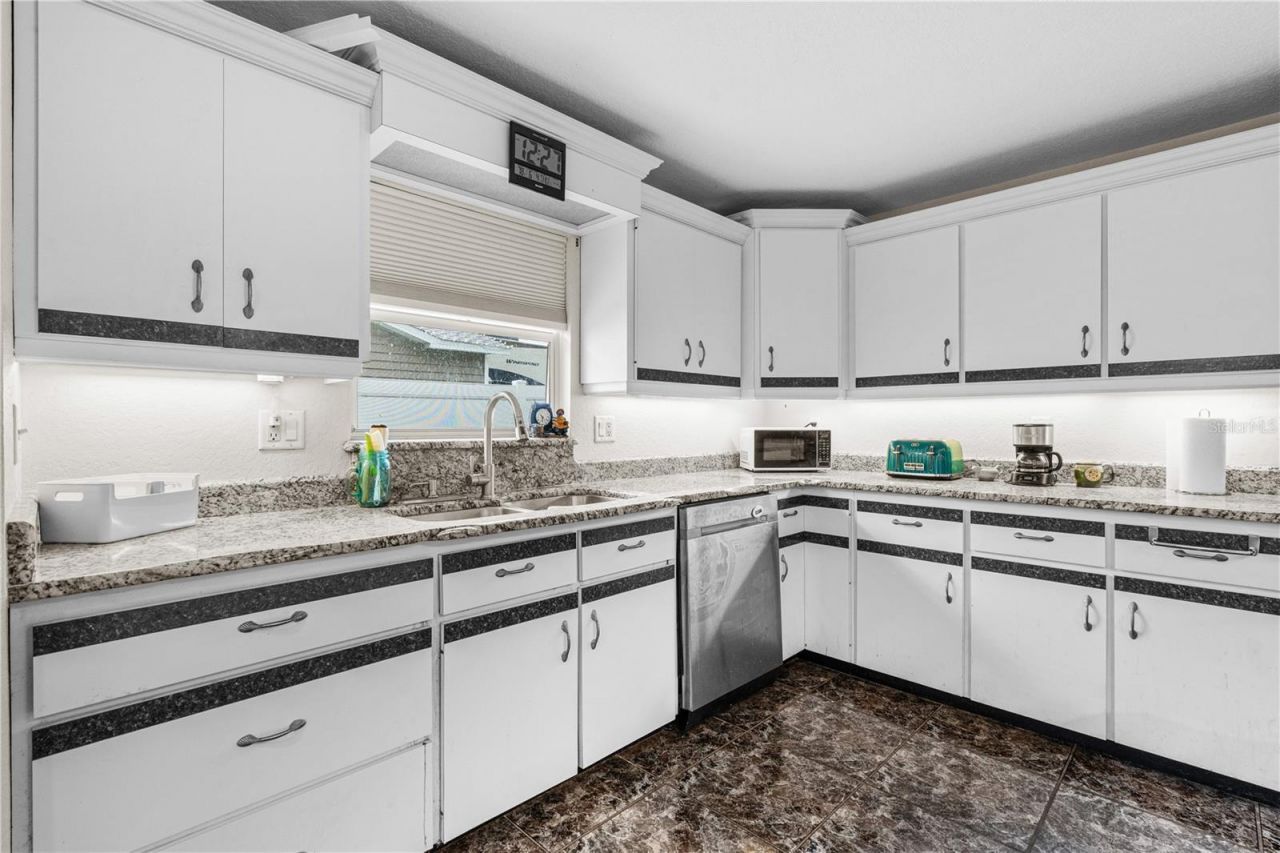 1945 Fern Palm Drive , Edgewater, FL 32141 Photo