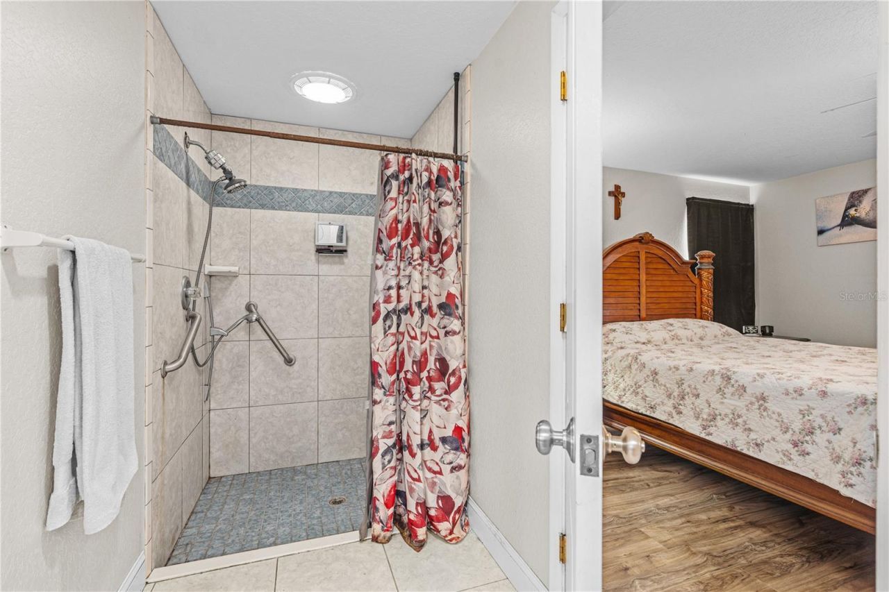 1945 Fern Palm Drive , Edgewater, FL 32141 Photo