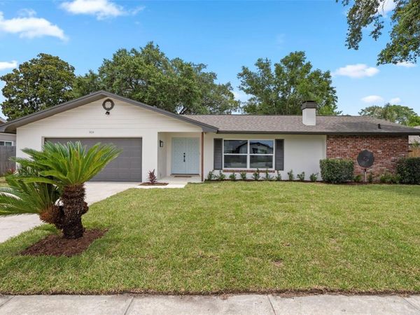 305 ROBIN HILL DRIVE , ALTAMONTE SPRINGS, FL 32701