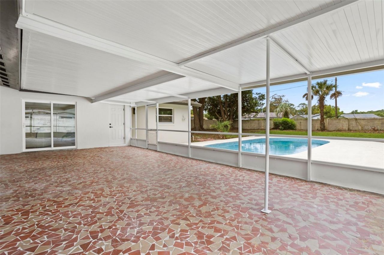 305 Robin Hill Drive , Altamonte Springs, FL 32701 Photo