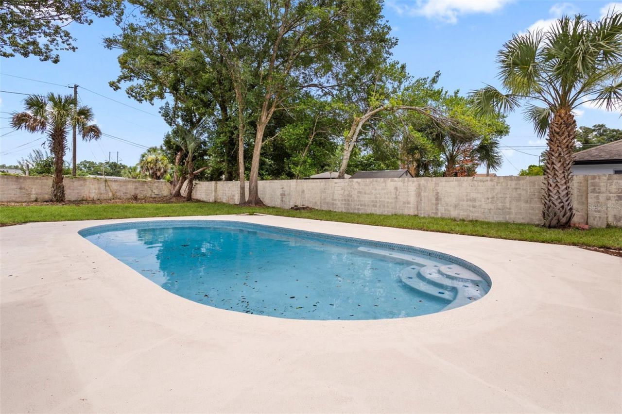 305 Robin Hill Drive , Altamonte Springs, FL 32701 Photo