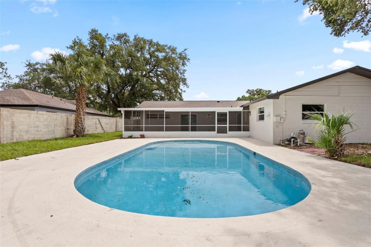 305 Robin Hill Drive , Altamonte Springs, FL 32701 Photo