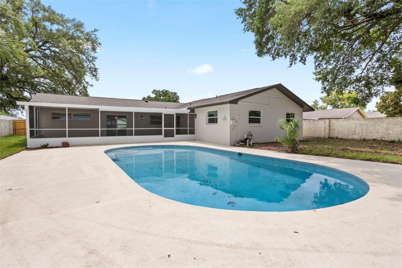 305 Robin Hill Drive , Altamonte Springs, FL 32701 Photo