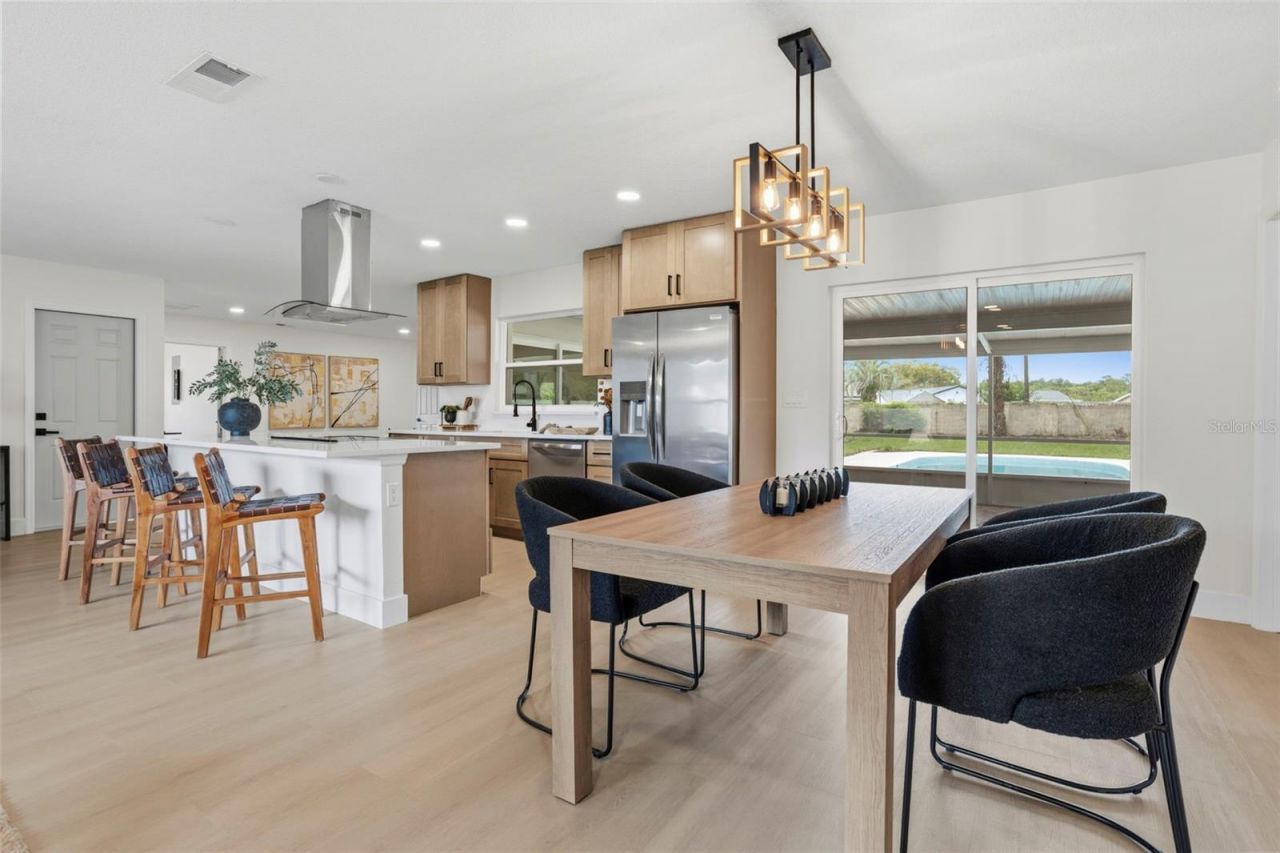 305 Robin Hill Drive , Altamonte Springs, FL 32701 Photo