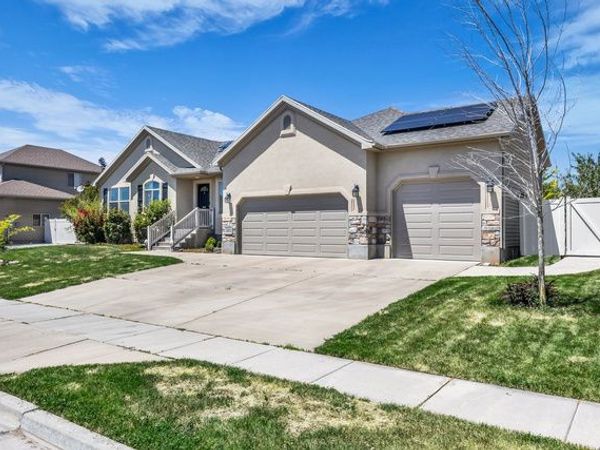 1368 W 2920 S, Syracuse, UT 84075
