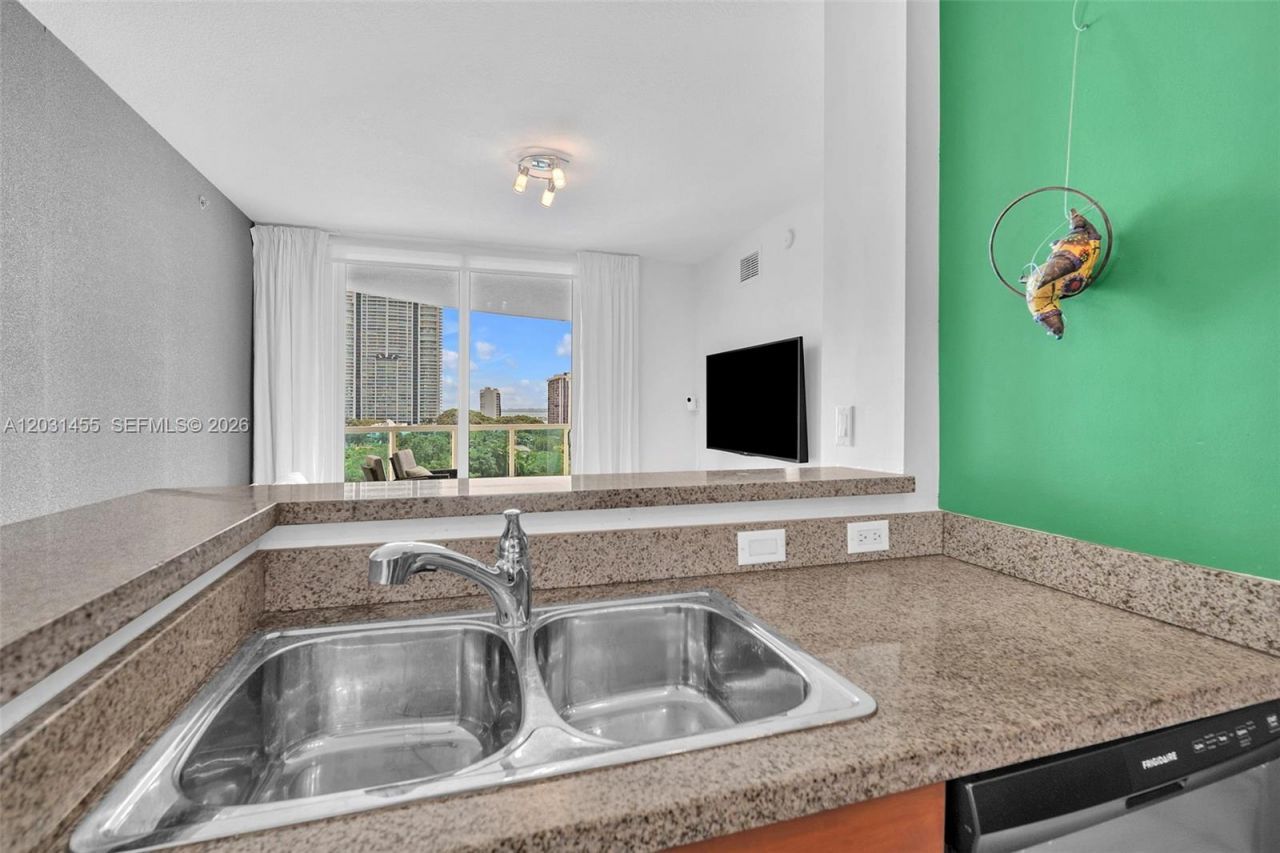 1723 SW 2nd Ave , Unit 1001, Miami, FL 33129 Photo