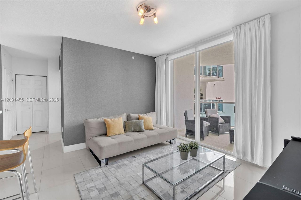 1723 SW 2nd Ave , Unit 1001, Miami, FL 33129 Photo