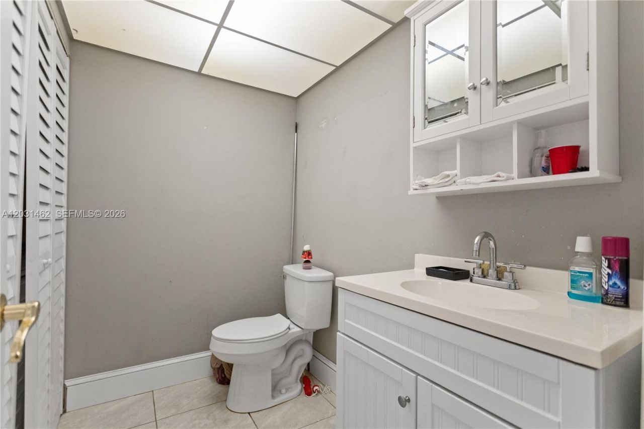 1184 NW 122nd Ter , Pembroke Pines, FL 33026 Photo