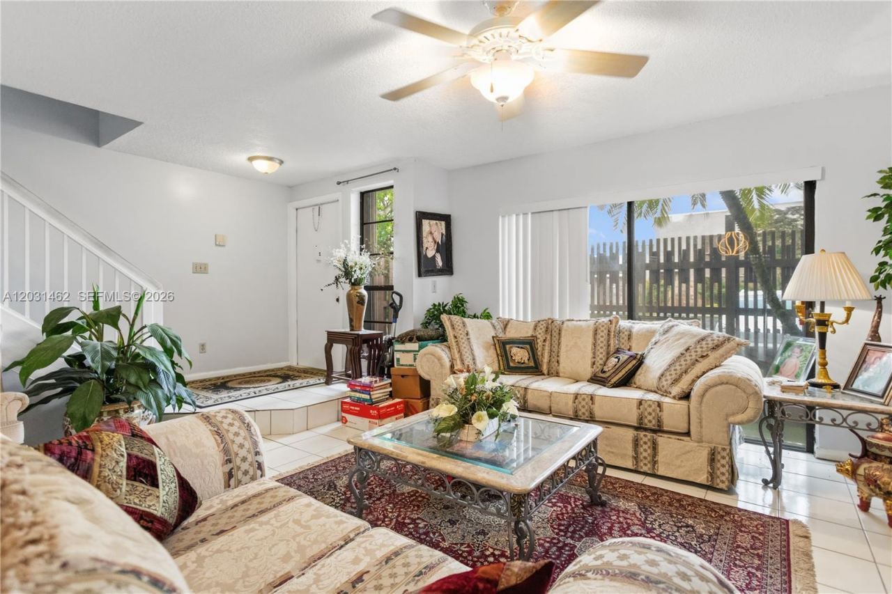 1184 NW 122nd Ter , Pembroke Pines, FL 33026 Photo