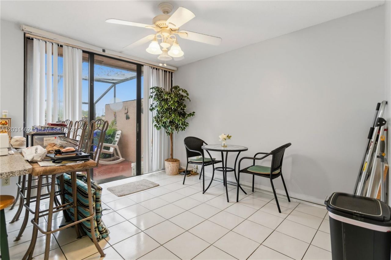 1184 NW 122nd Ter , Pembroke Pines, FL 33026 Photo