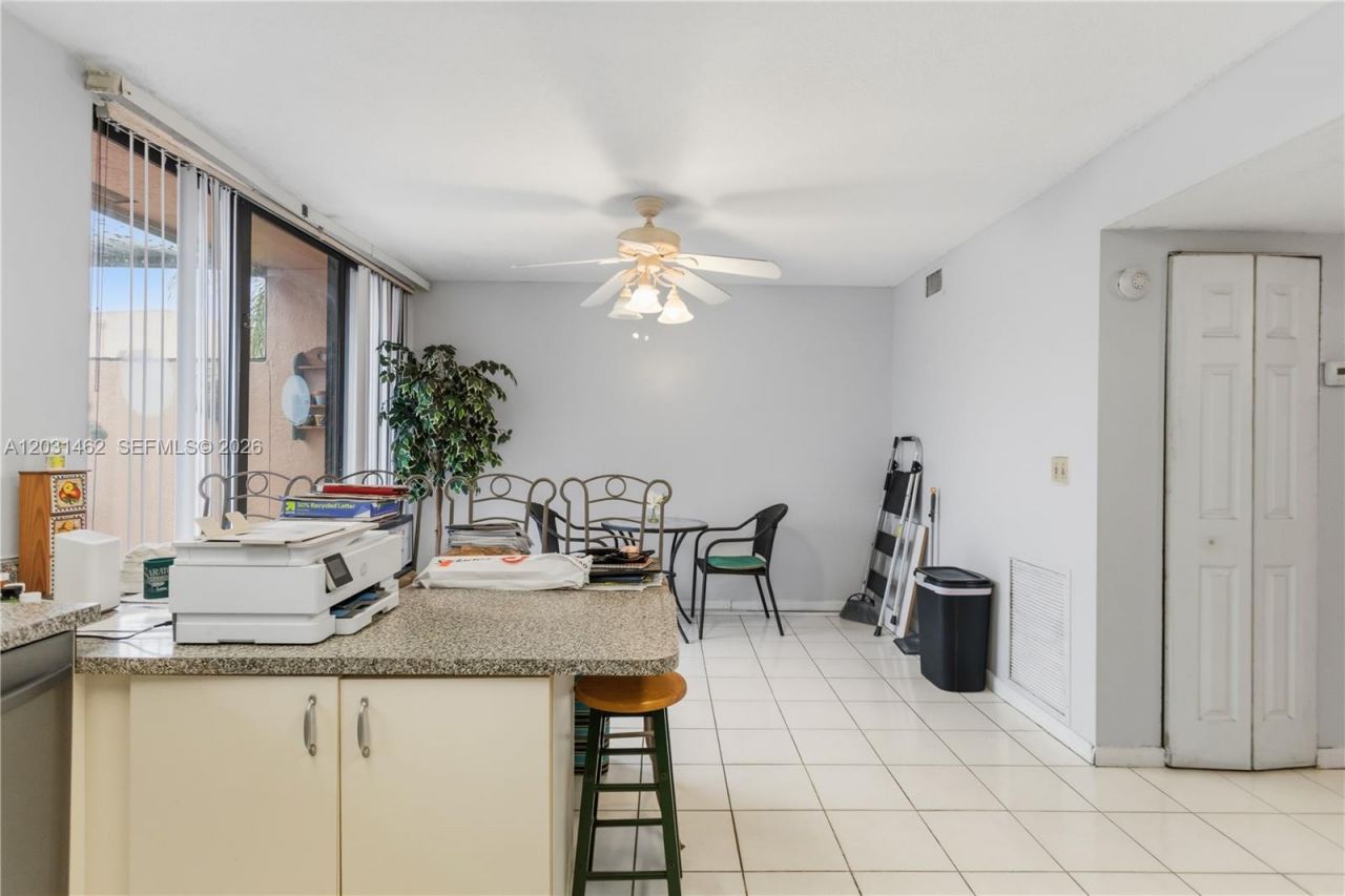 1184 NW 122nd Ter , Pembroke Pines, FL 33026 Photo