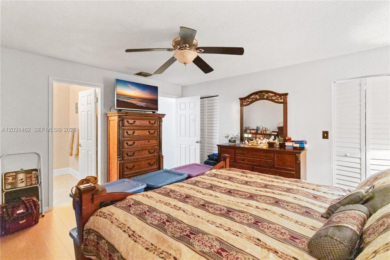 1184 NW 122nd Ter , Pembroke Pines, FL 33026 Photo