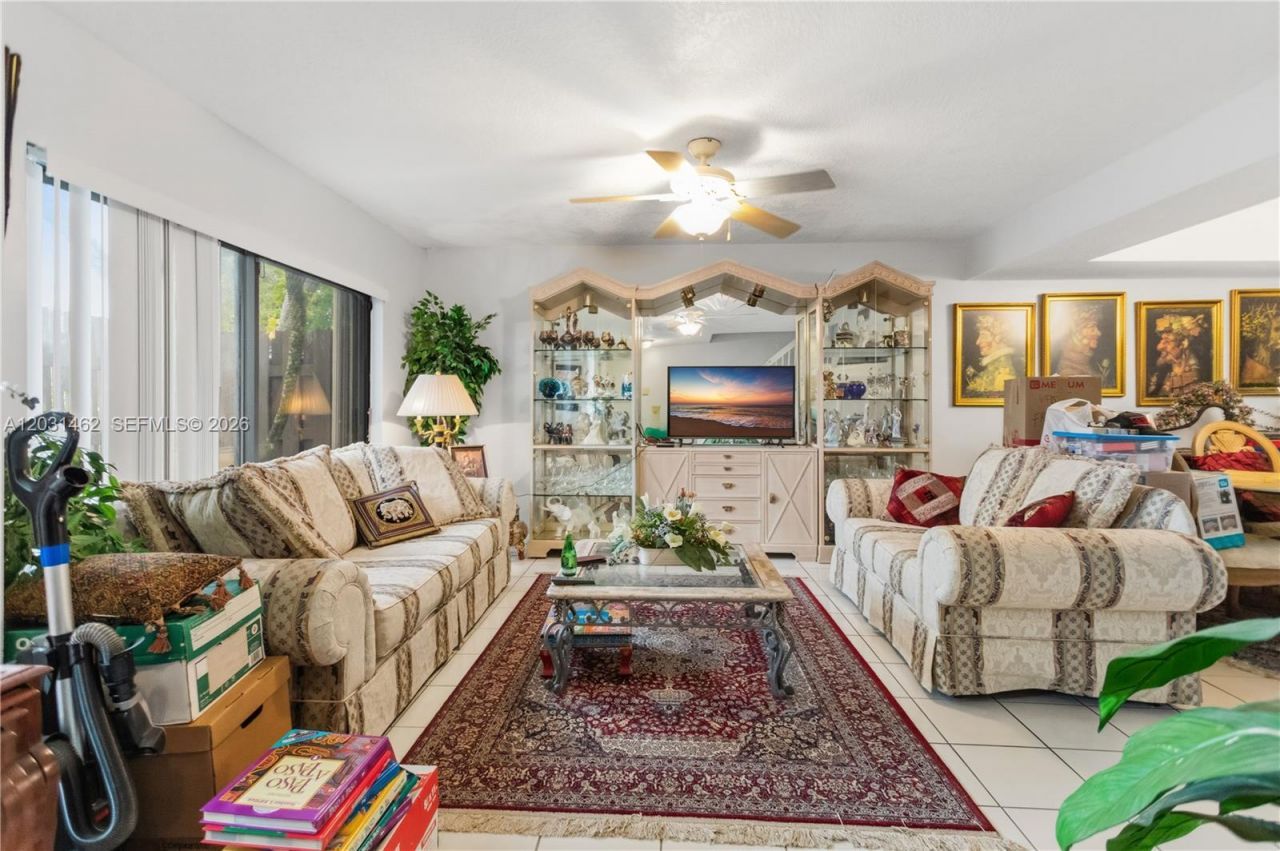 1184 NW 122nd Ter , Pembroke Pines, FL 33026 Photo