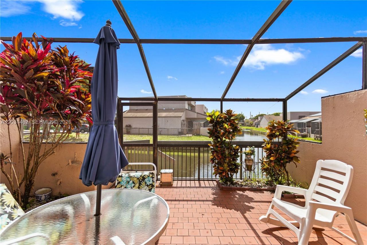 1184 NW 122nd Ter , Pembroke Pines, FL 33026 Photo