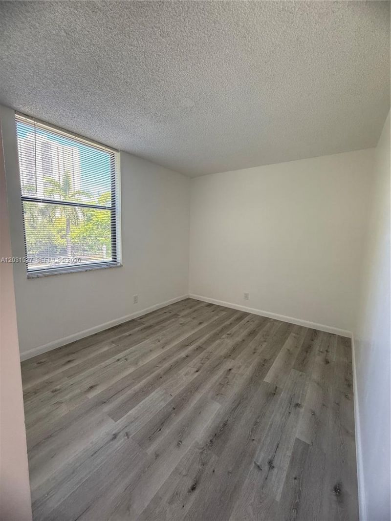 20200 W Country Club Dr , Unit PH14, Aventura, FL 33180 Photo