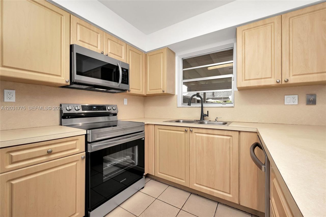 23 NW 109th Ave, Unit 5-S, Miami, FL 33172 Photo