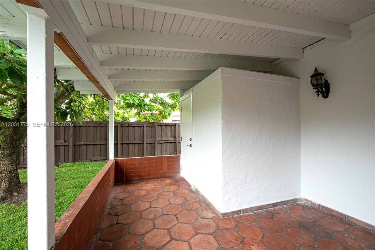 23 NW 109th Ave, Unit 5-S, Miami, FL 33172 Photo