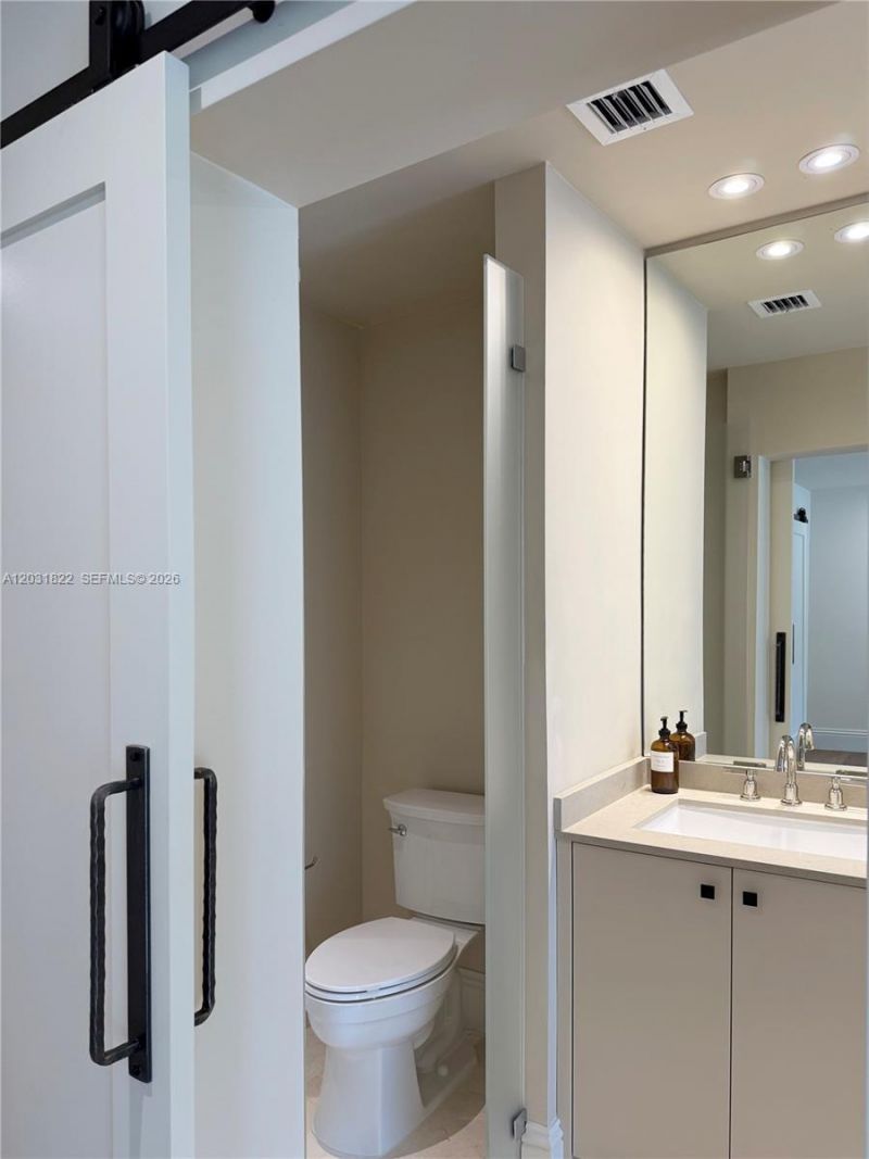 8845 SW 176th Ter, Palmetto Bay, FL 33157 Photo