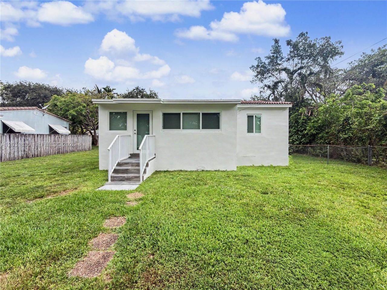 436 Lark Ave , Unit n/a, Miami Springs, FL 33166 Photo