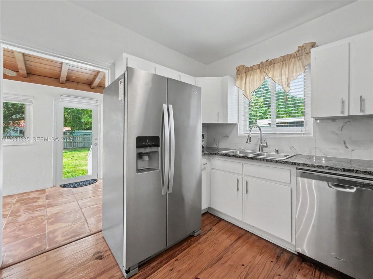 436 Lark Ave , Unit n/a, Miami Springs, FL 33166 Photo