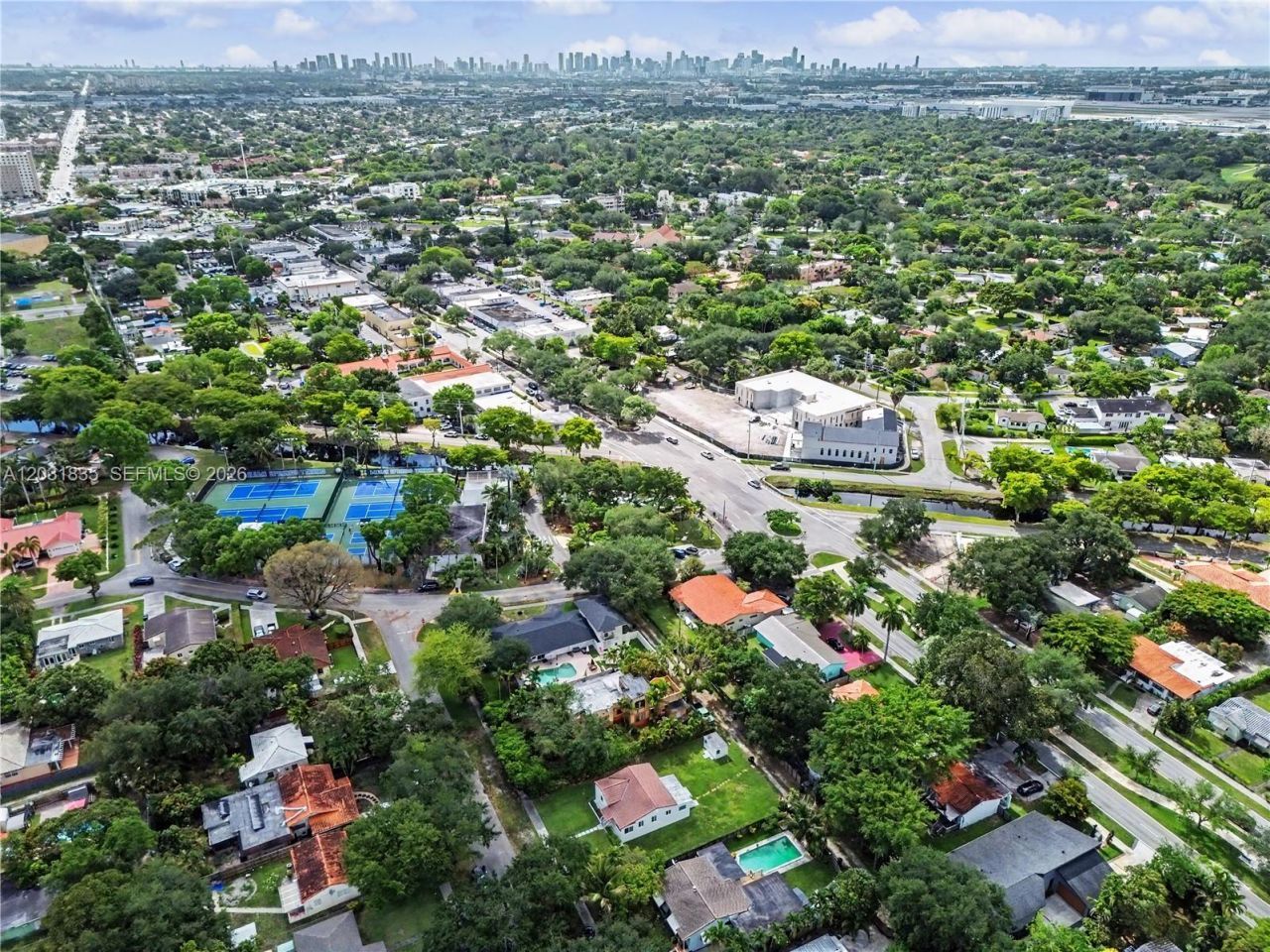 436 Lark Ave , Unit n/a, Miami Springs, FL 33166 Photo
