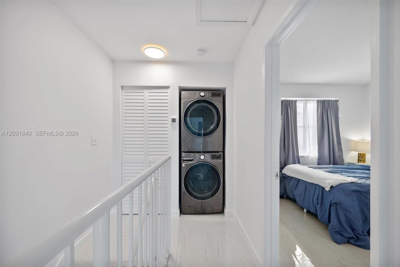 421 SW 3rd St , Unit 16, Miami, FL 33130 Photo