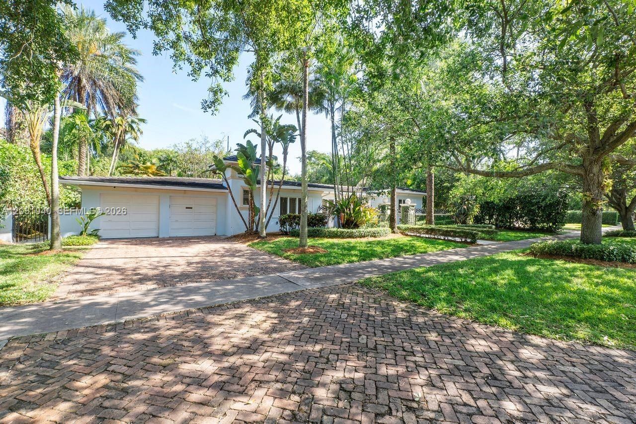 1037 Alfonso Ave , Coral Gables, FL 33146 Photo