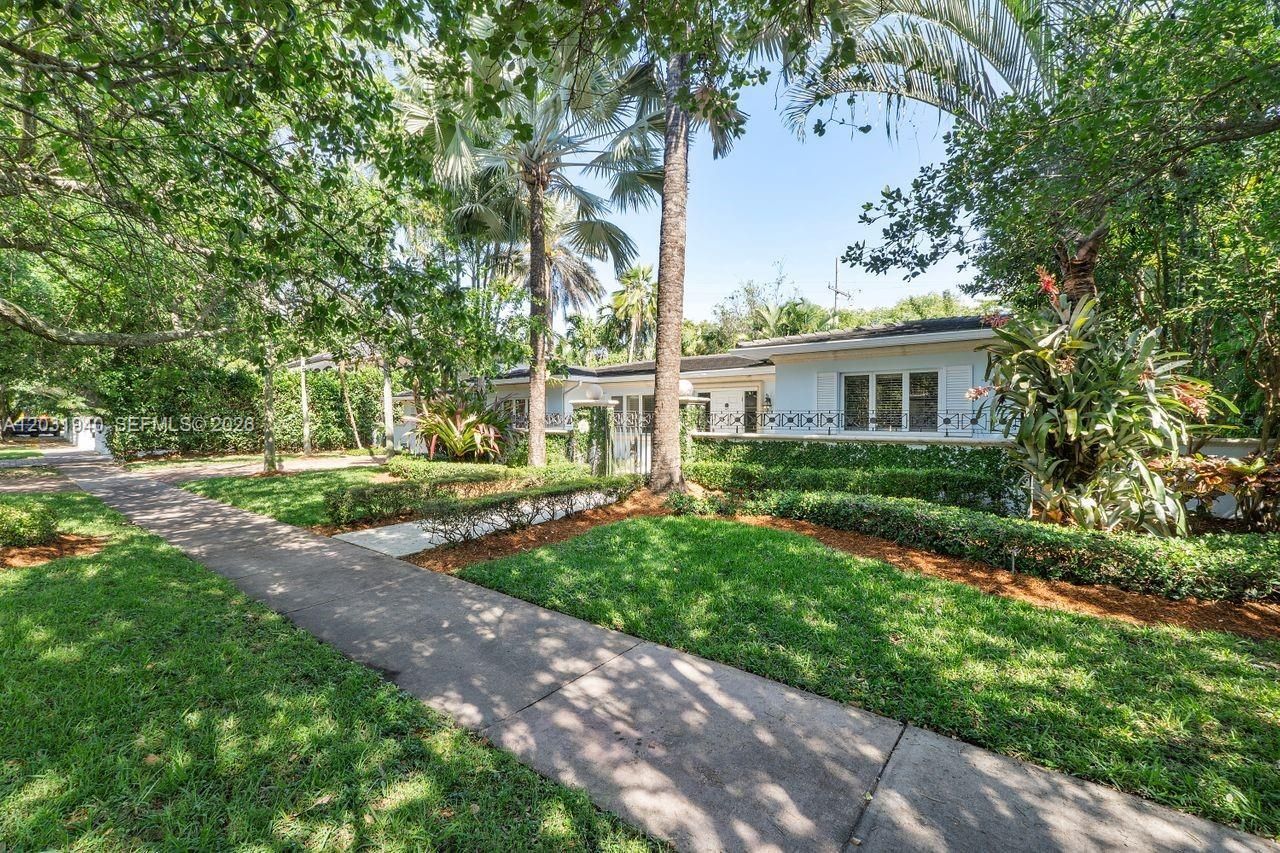 1037 Alfonso Ave , Coral Gables, FL 33146 Photo