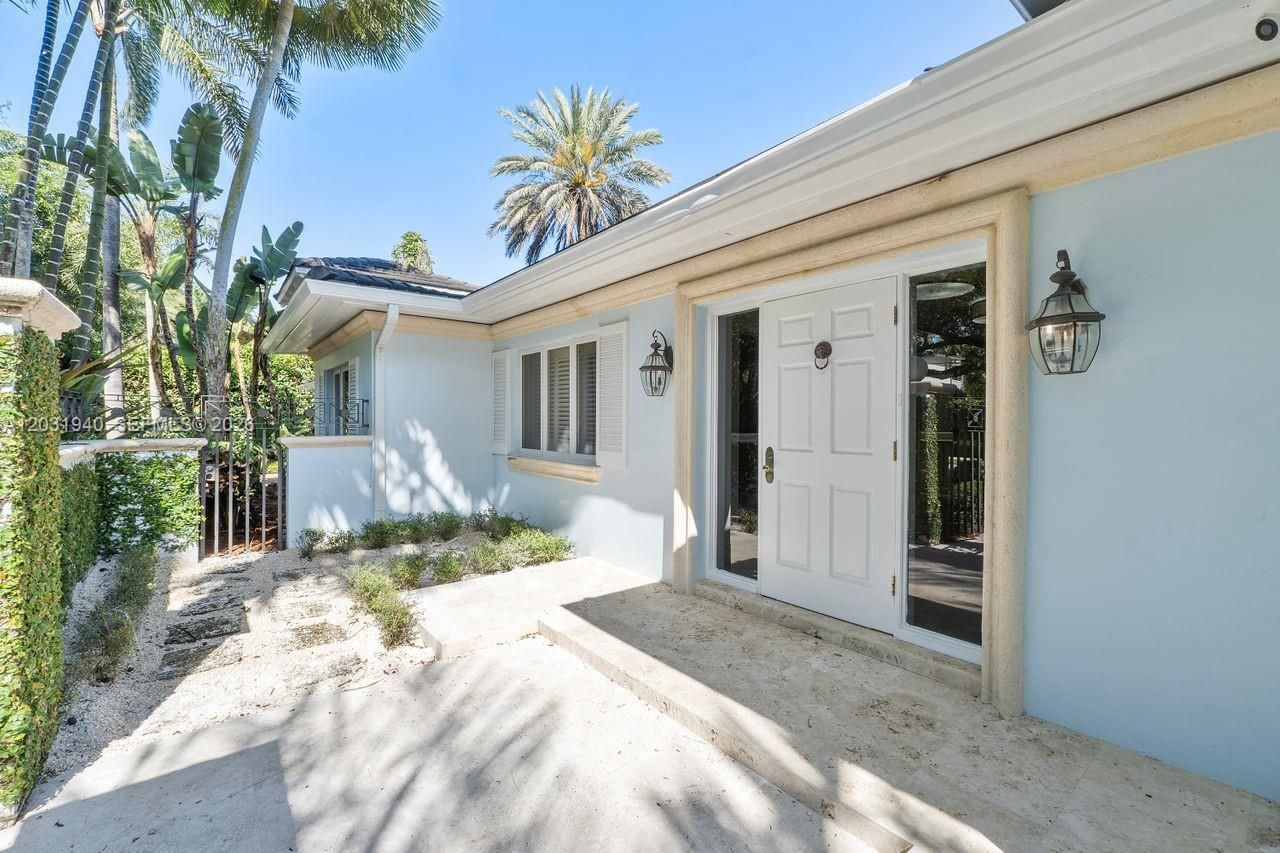 1037 Alfonso Ave , Coral Gables, FL 33146 Photo