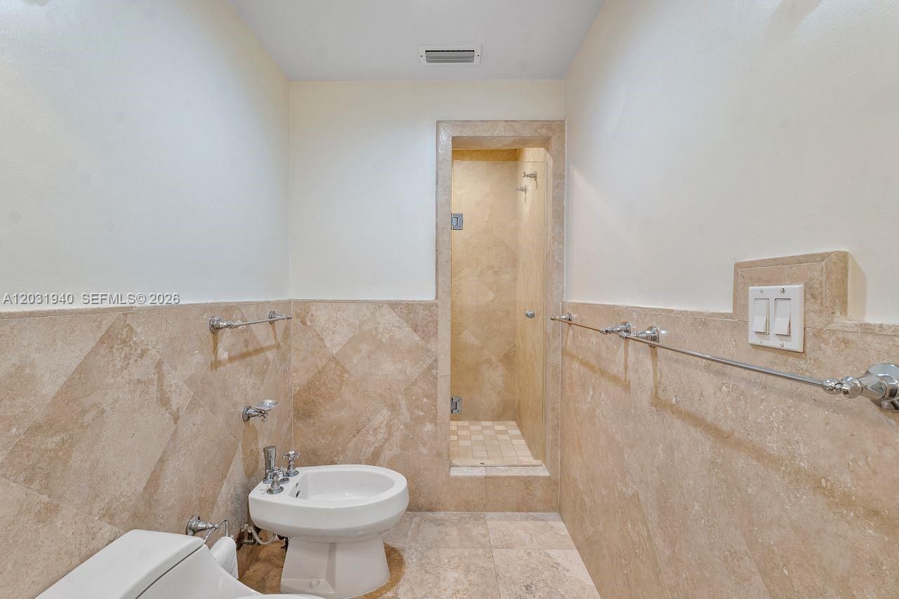 1037 Alfonso Ave , Coral Gables, FL 33146 Photo