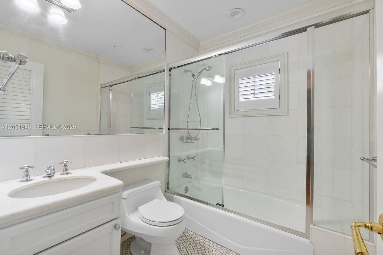 1037 Alfonso Ave , Coral Gables, FL 33146 Photo