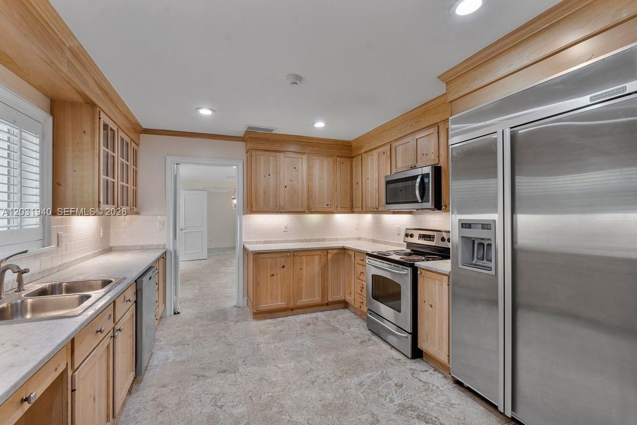 1037 Alfonso Ave , Coral Gables, FL 33146 Photo