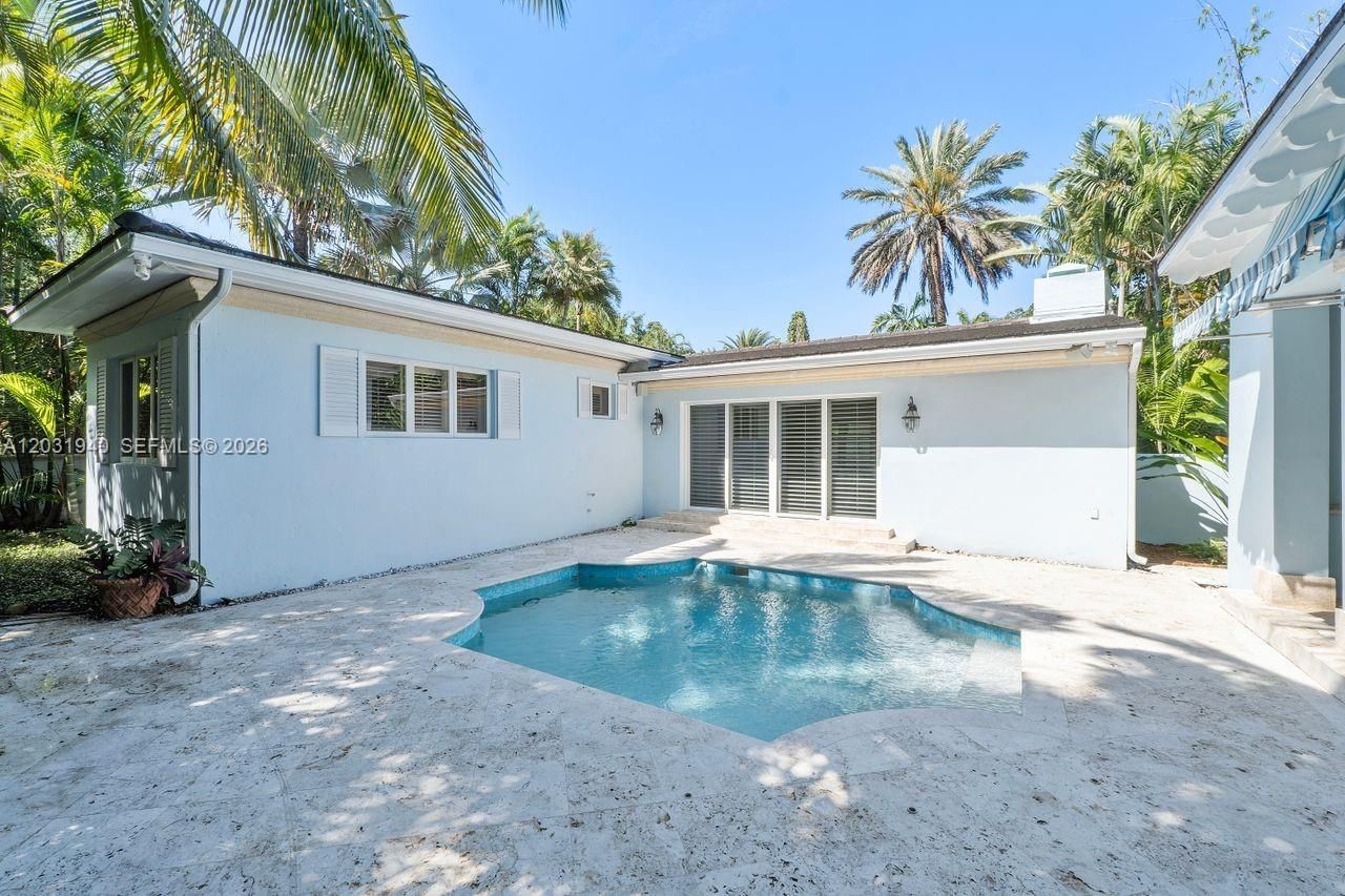 1037 Alfonso Ave , Coral Gables, FL 33146 Photo