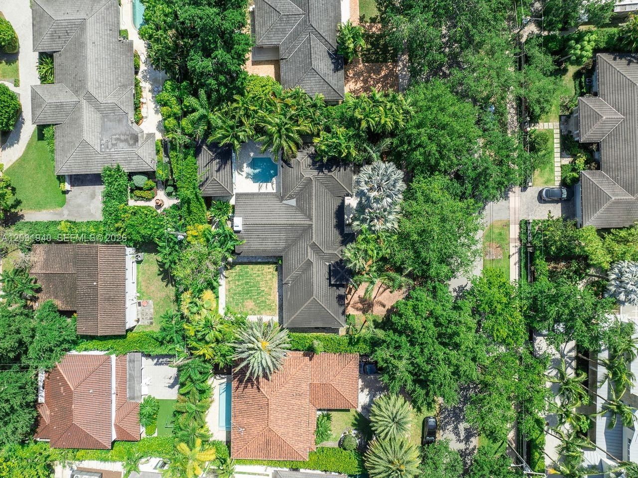 1037 Alfonso Ave , Coral Gables, FL 33146 Photo