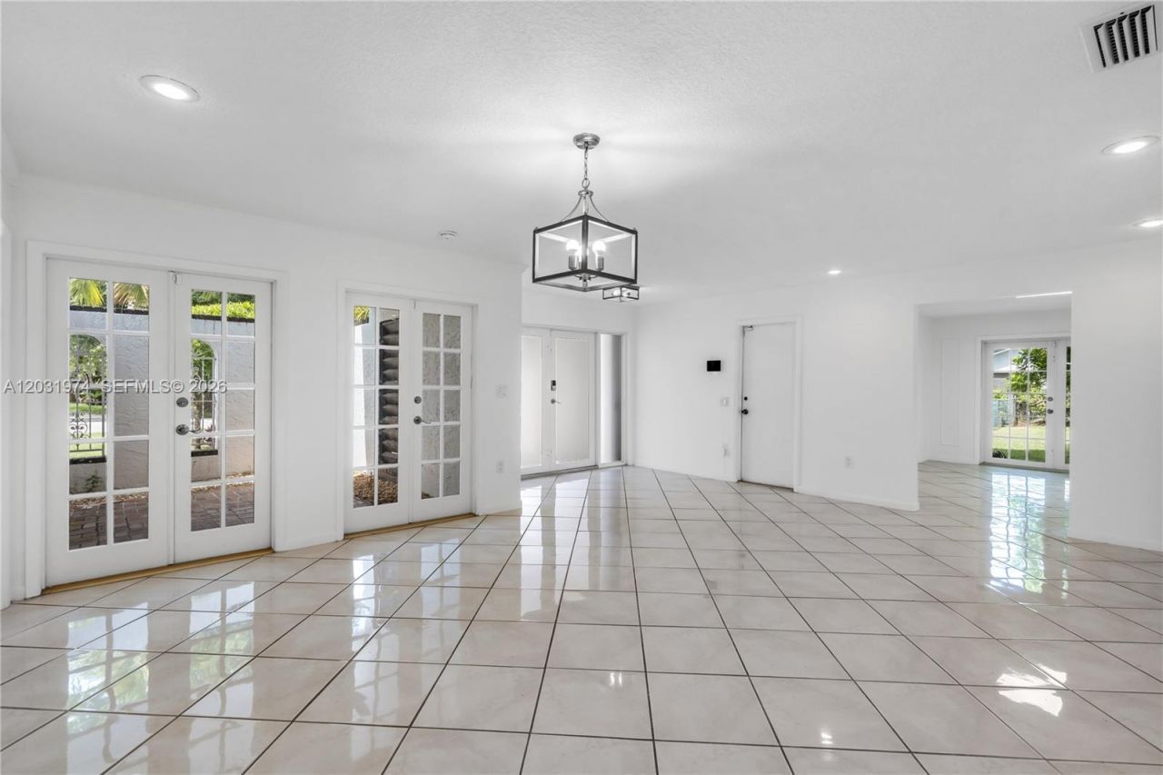 9380 SW 134th St, Miami, FL 33176 Photo