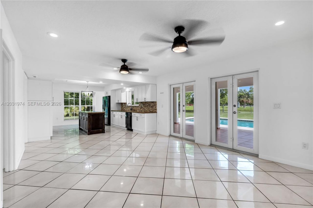 9380 SW 134th St, Miami, FL 33176 Photo