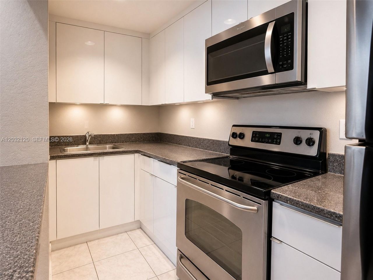 7326 Collins Ave , Unit 203, Miami Beach, FL 33141 Photo