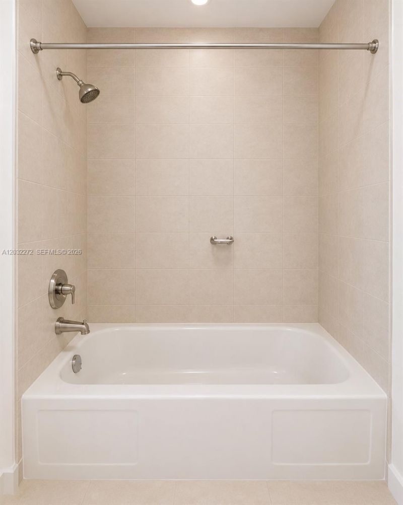 290 174th St , Unit 1810, Sunny Isles Beach, FL 33160 Photo