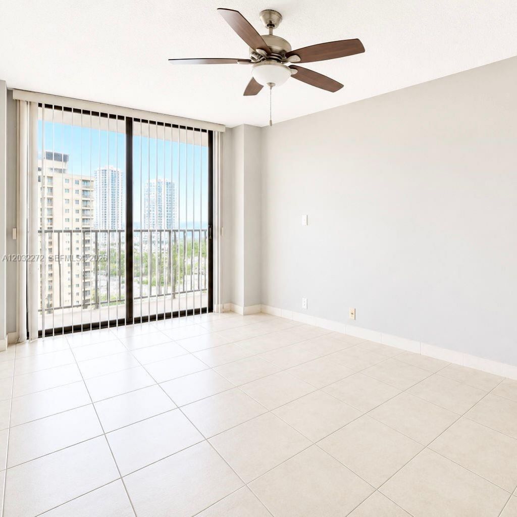 290 174th St , Unit 1810, Sunny Isles Beach, FL 33160 Photo