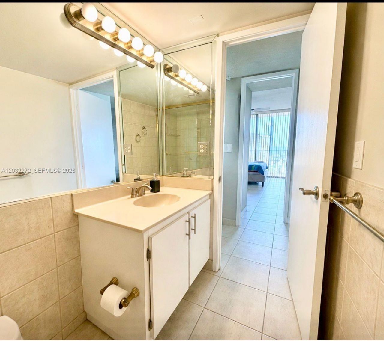 290 174th St , Unit 1810, Sunny Isles Beach, FL 33160 Photo