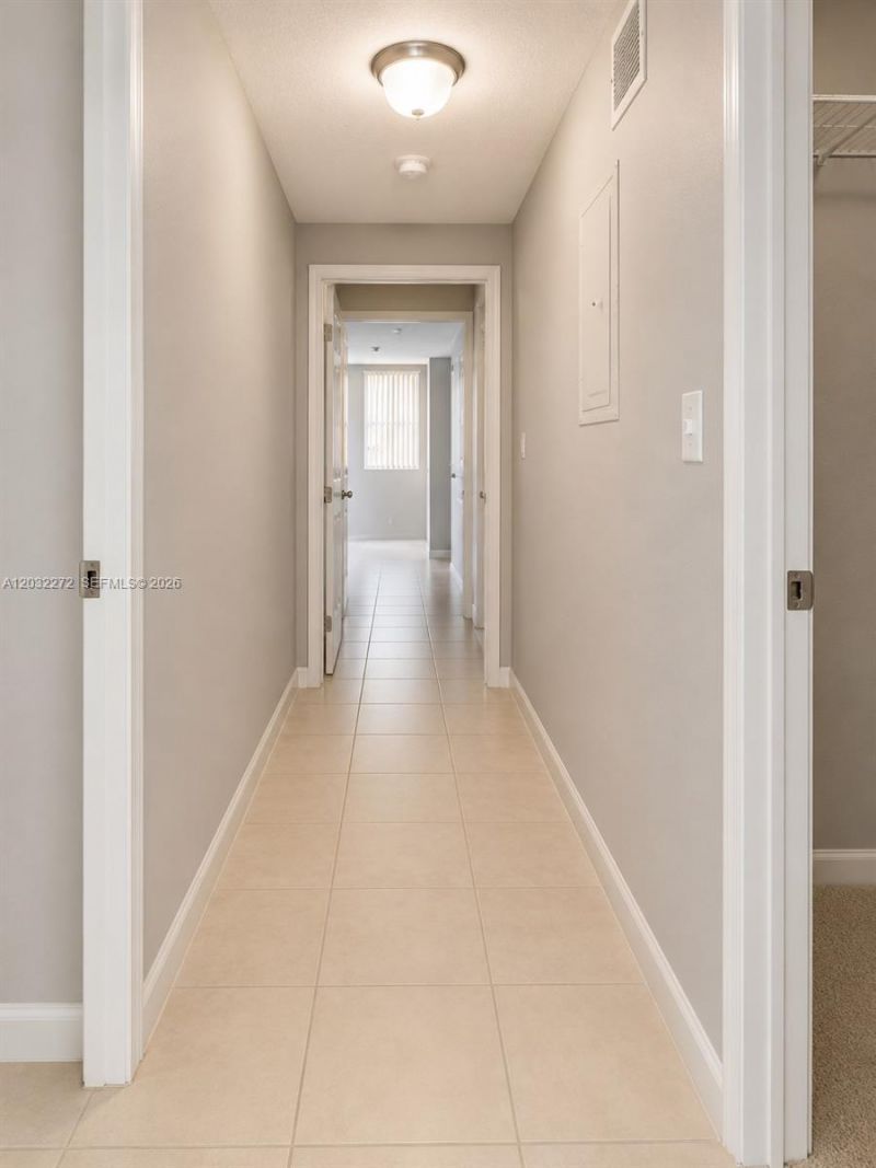 290 174th St , Unit 1810, Sunny Isles Beach, FL 33160 Photo