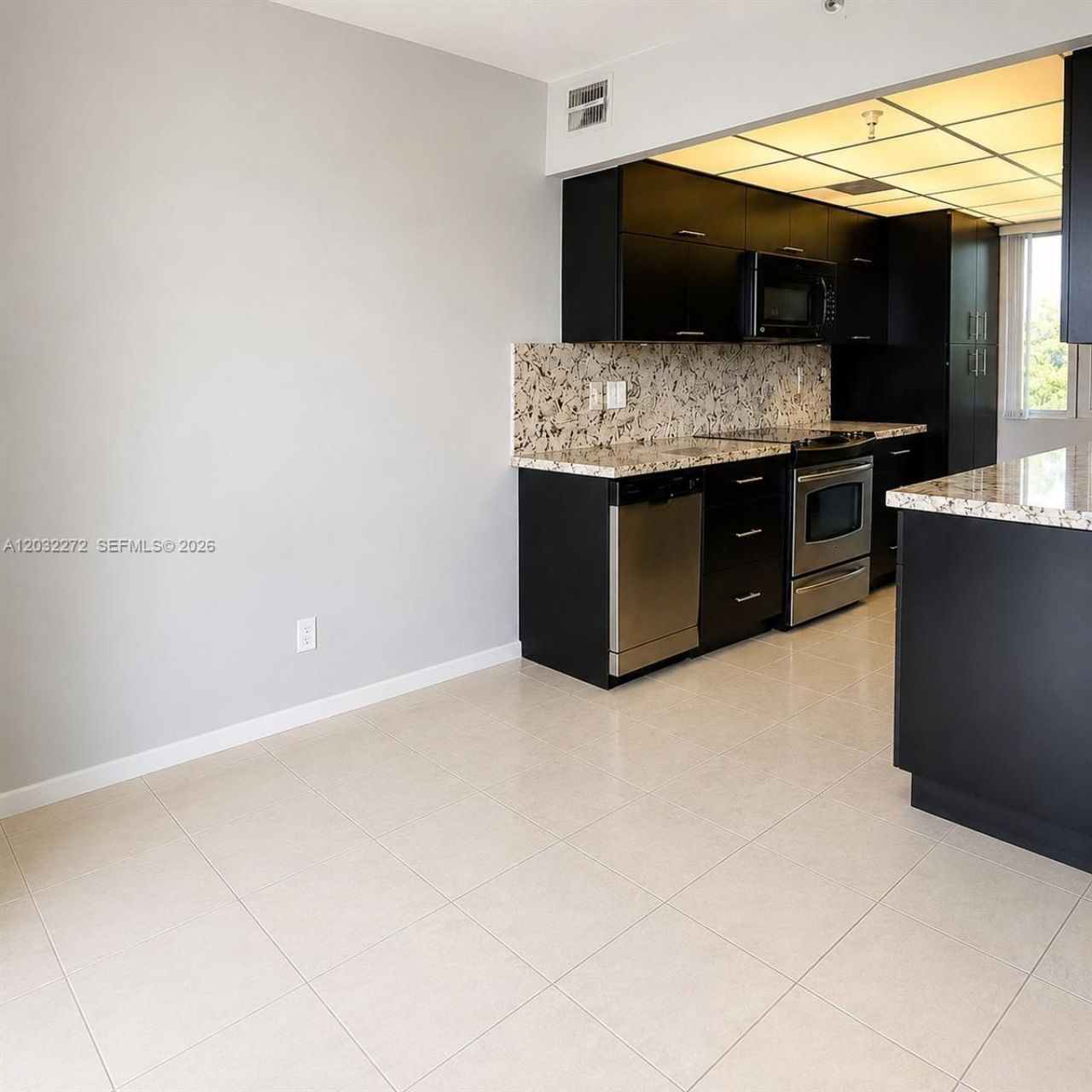 290 174th St , Unit 1810, Sunny Isles Beach, FL 33160 Photo
