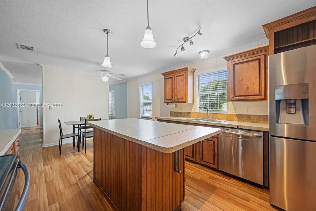 21830 NW 2nd Ct , Pembroke Pines, FL 33029 Photo