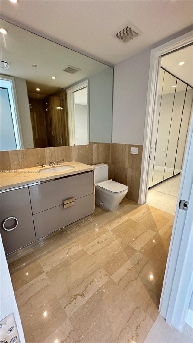 15701 Collins Ave , Unit 3804, Sunny Isles Beach, FL 33160 Photo