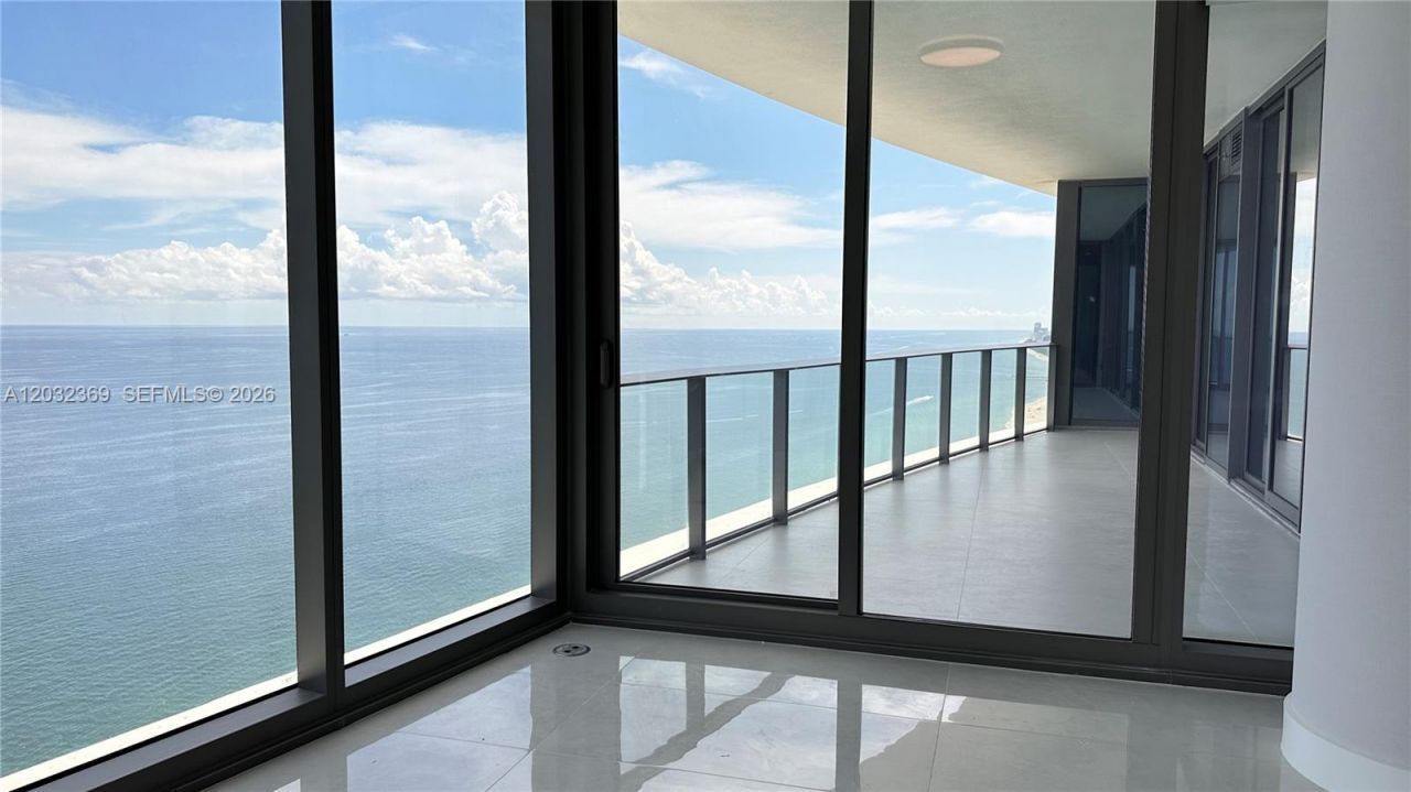 15701 Collins Ave , Unit 3804, Sunny Isles Beach, FL 33160 Photo